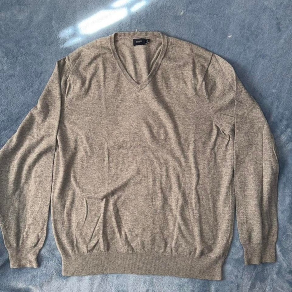 J.Crew grey v neck sweater men size L